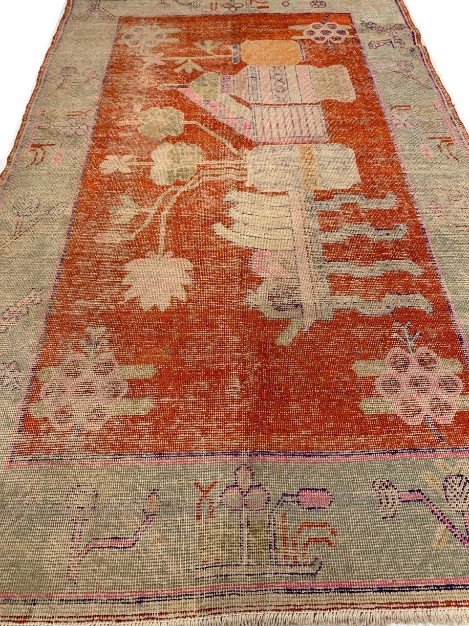 Canvello Fine Hand knotted Vintage Khotan rug 4'4'' X 7'1''
